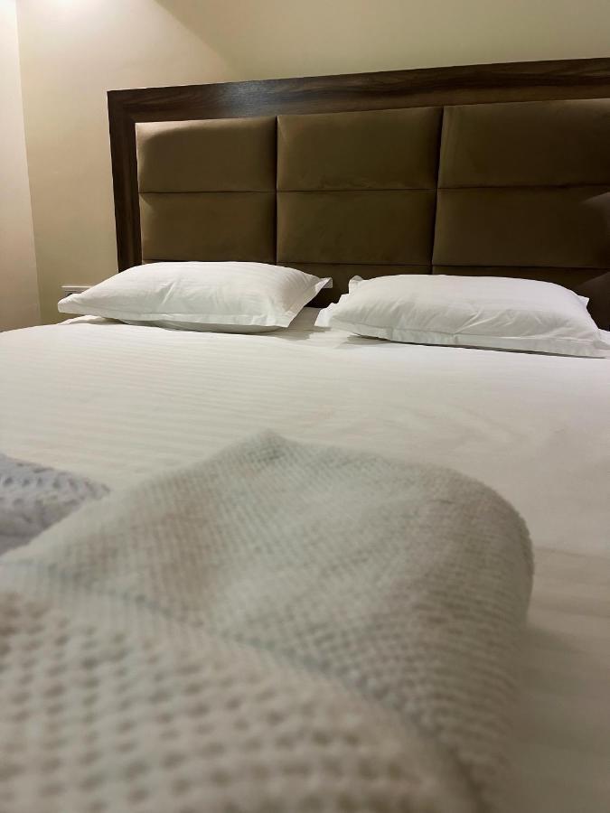 Hotel Nova بيشكيك المظهر الخارجي الصورة
